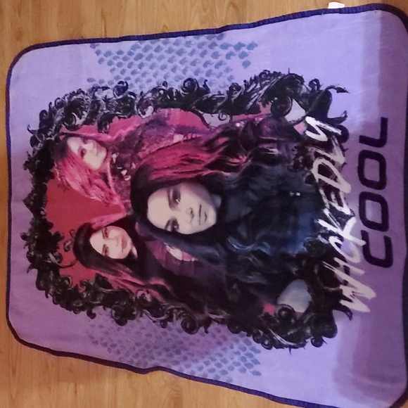 Disney Decendants Fleece Blanket